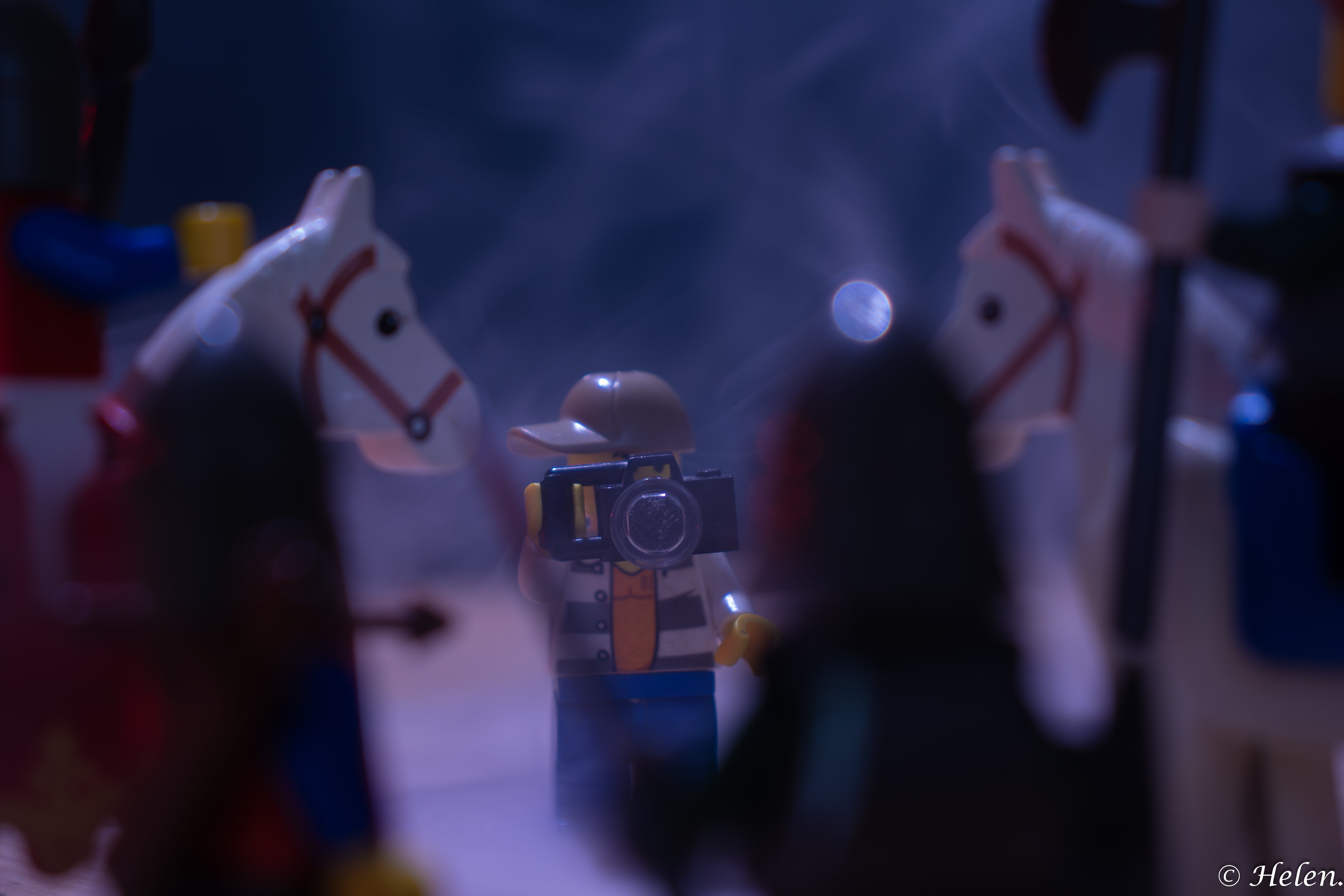 veer fotografie verderlicht licht fotograaf met licht spelen fotograferen fotografie workshop de bruisende fotoclub verf kwast lego legopoppetjes