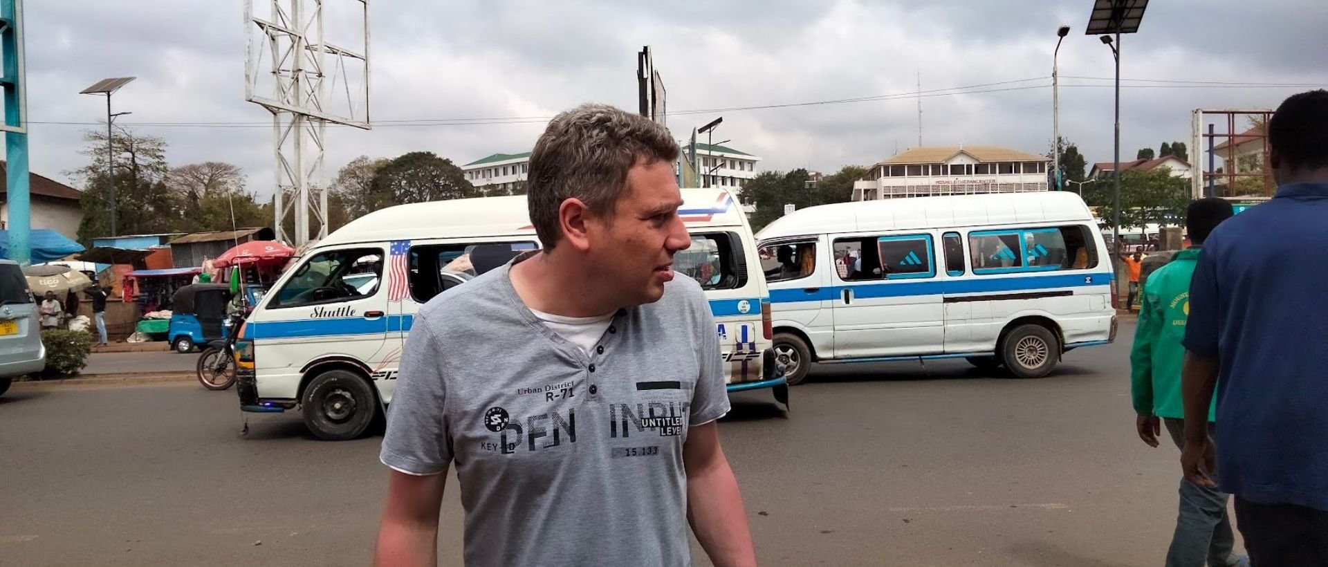 Onderweg tijdens het reizen door Afrika