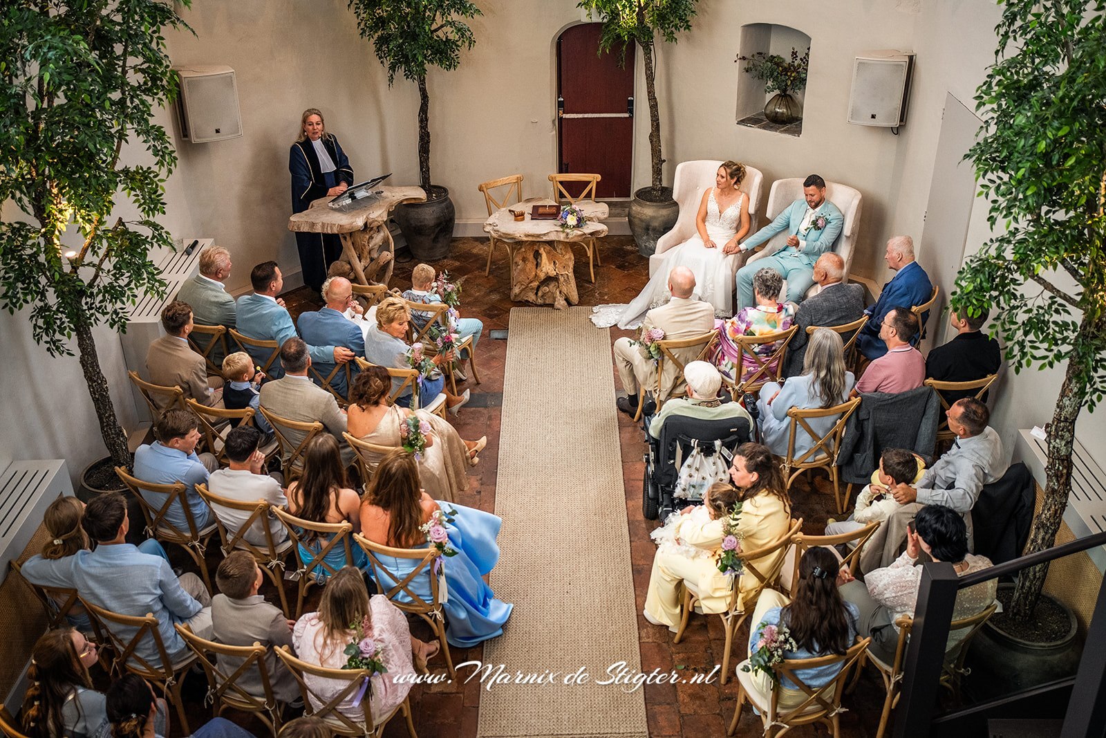 Briefje van Liefde - Daphne Breedveld - Zelfstandig trouwambtenaar, BABS en ceremoniespreker