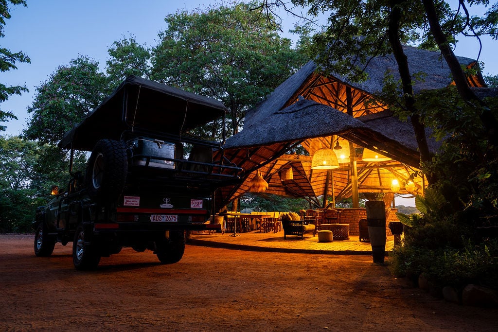 Relaxen na de game drive bij de tent