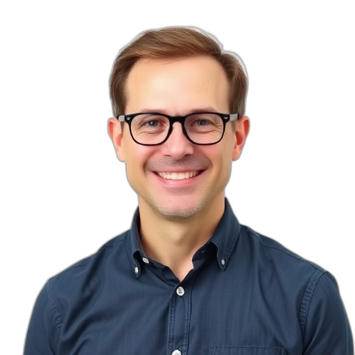 Een glimlachende persoon met een witte achtergrond.