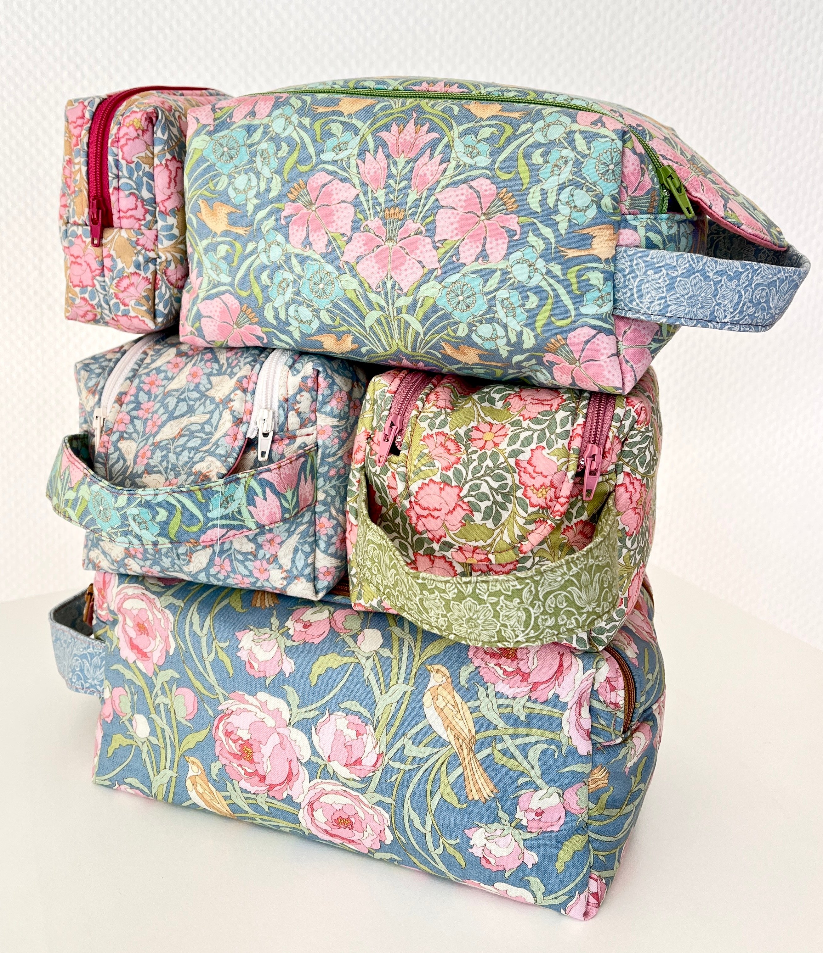 Toilettassen Dora en Emma - stapelbaar-naaipatroon-online-les-