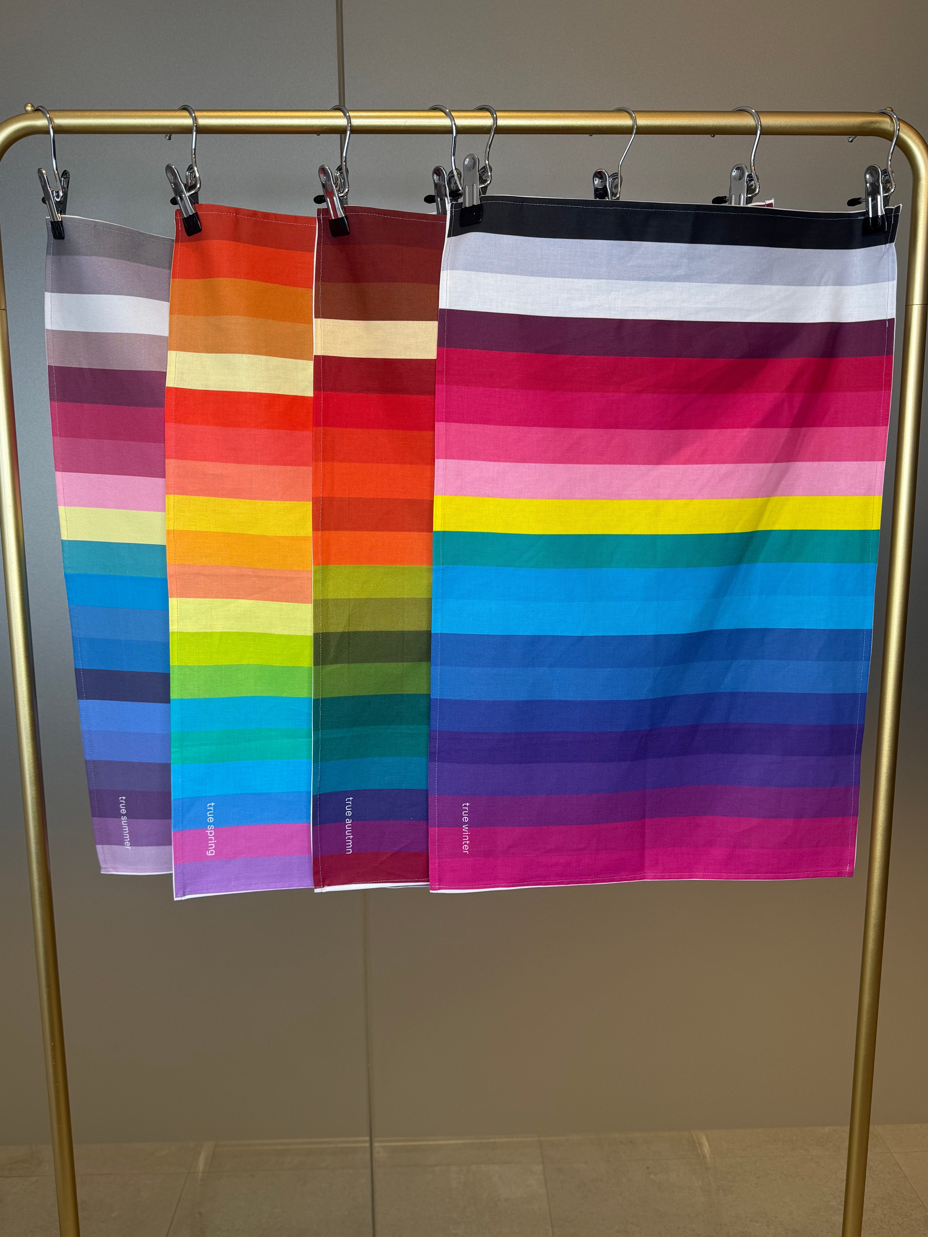 Kleurdoeken hoofdseizoenen vlaggen - Style passport