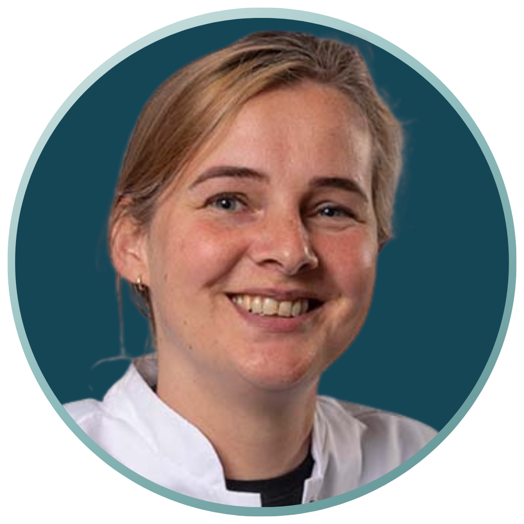 dr. Carolina van Deursen