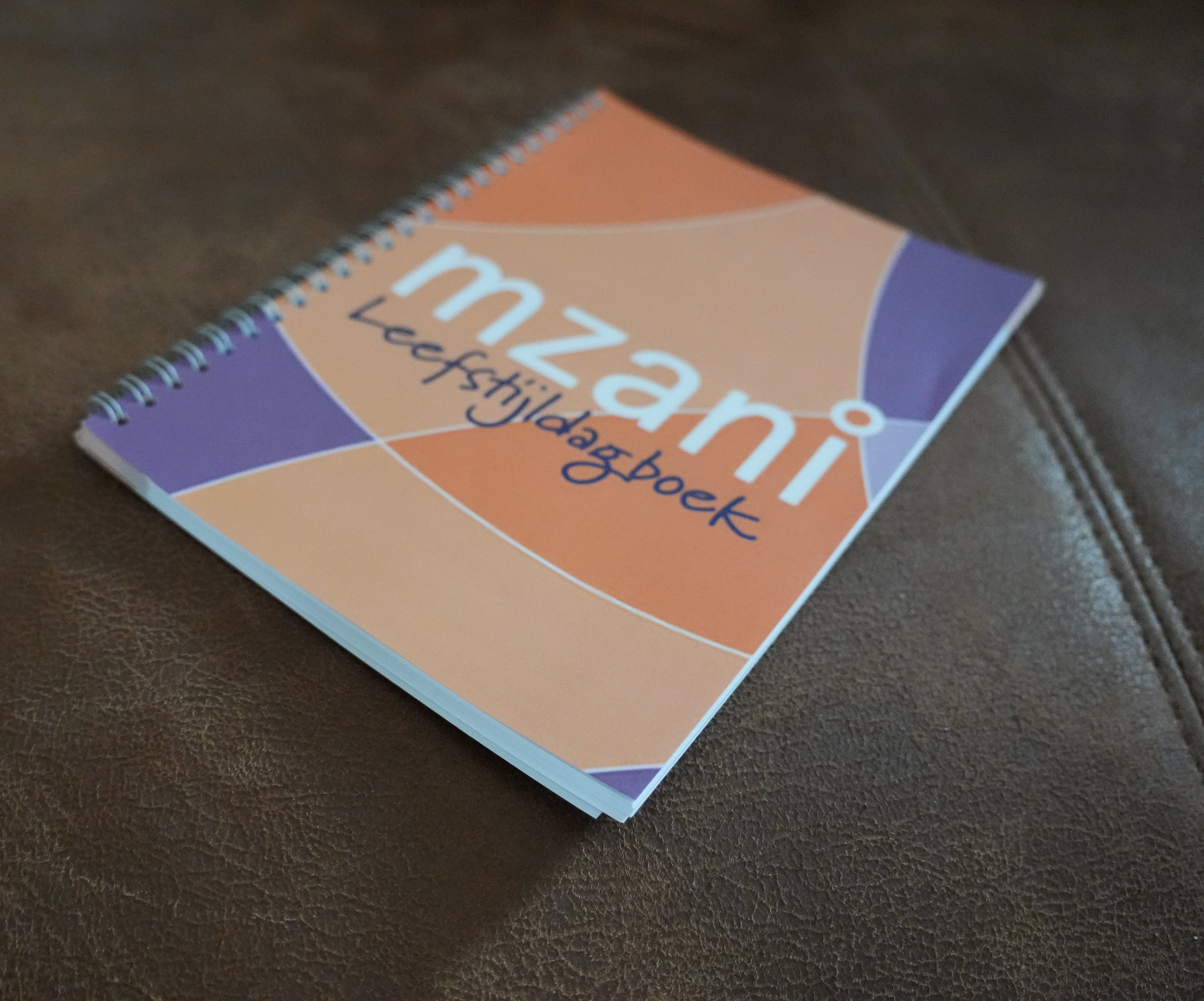 Mzani Leefstijldagboek voor op je bureau
