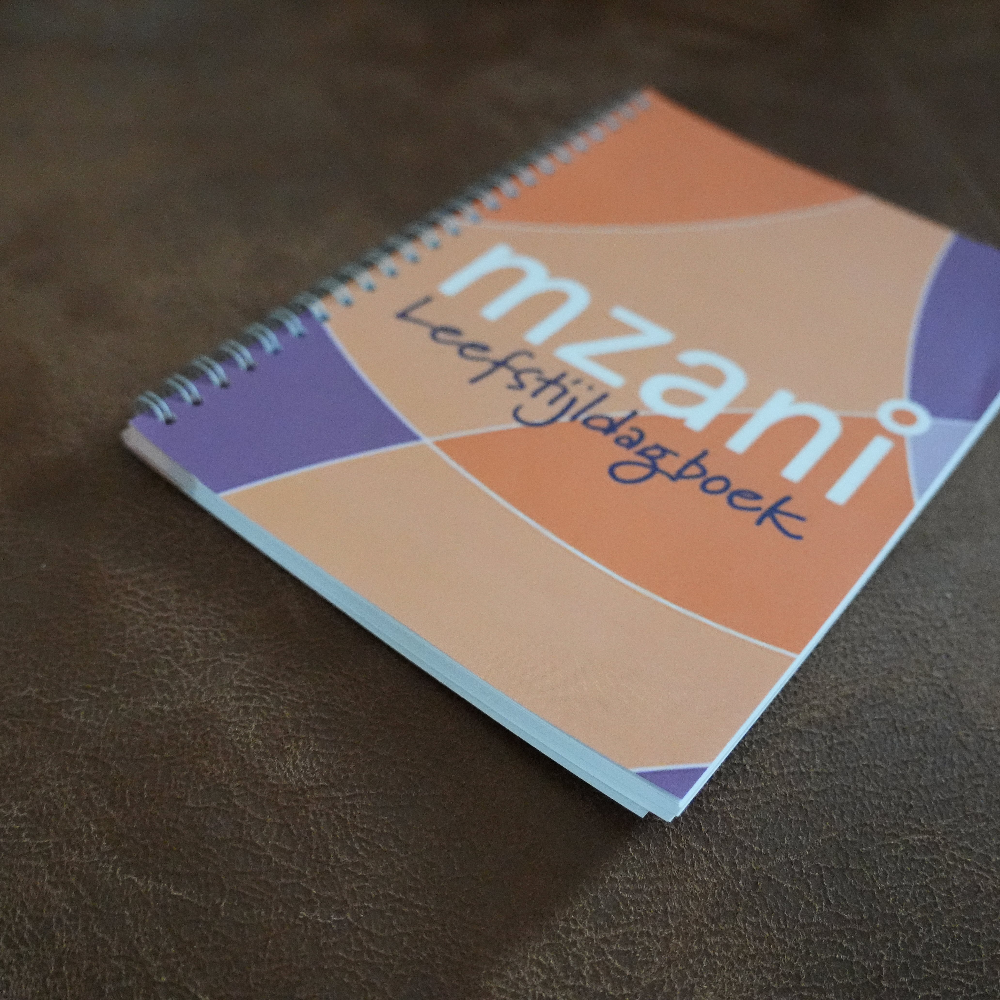 Mzani Leefstijldagboek voor op je bureau