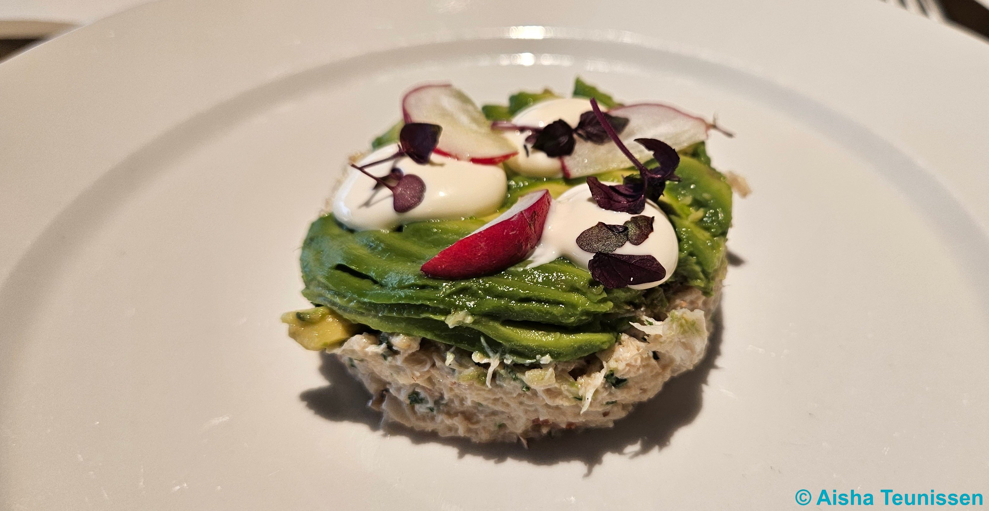 Cinq Frans restaurant in Maastricht centrum voorgerecht krabsalade met avocado