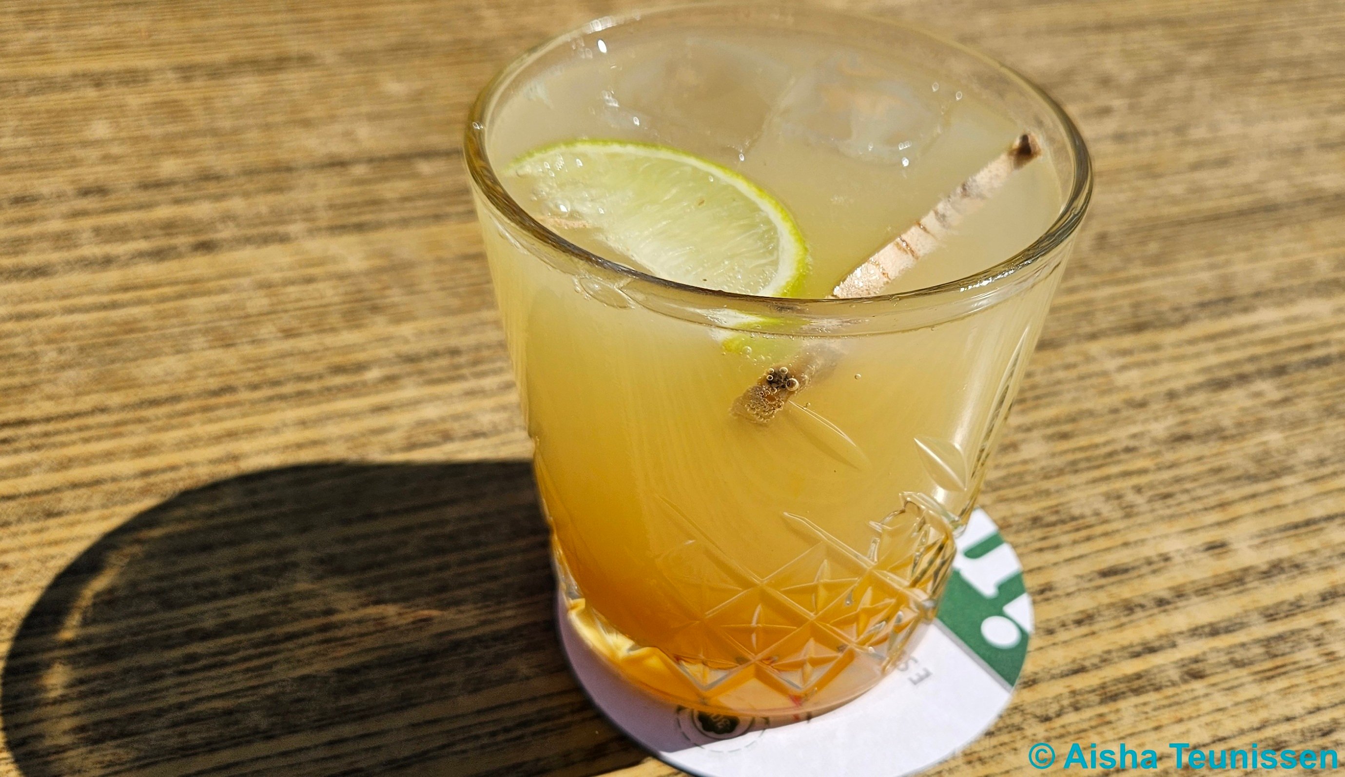 Café le Journal Neude Utrecht Mocktail Mango Mule