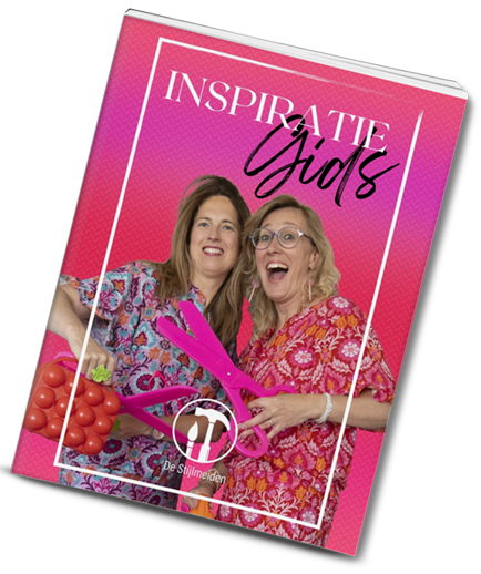 Barbara en Marleen van De Stijlmeiden met de gratis inspiratiegids vol creatieve restyle ideeën voor kringloopvondsten en tweedehands spullen