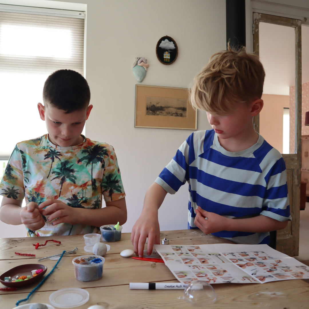 Ontdek hoe leuk kleien kan zijn met steenklei.