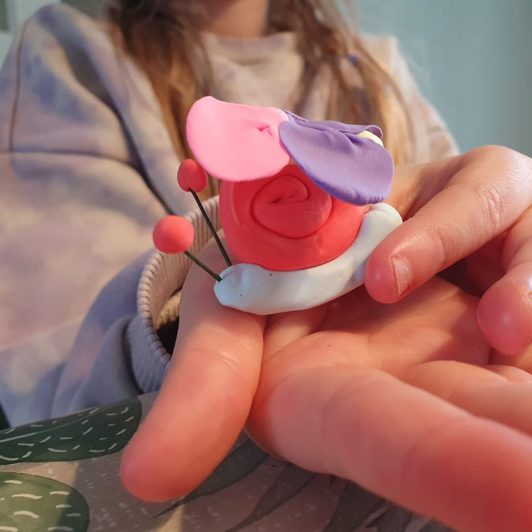 Maak je eigen slak met polymeerklei.