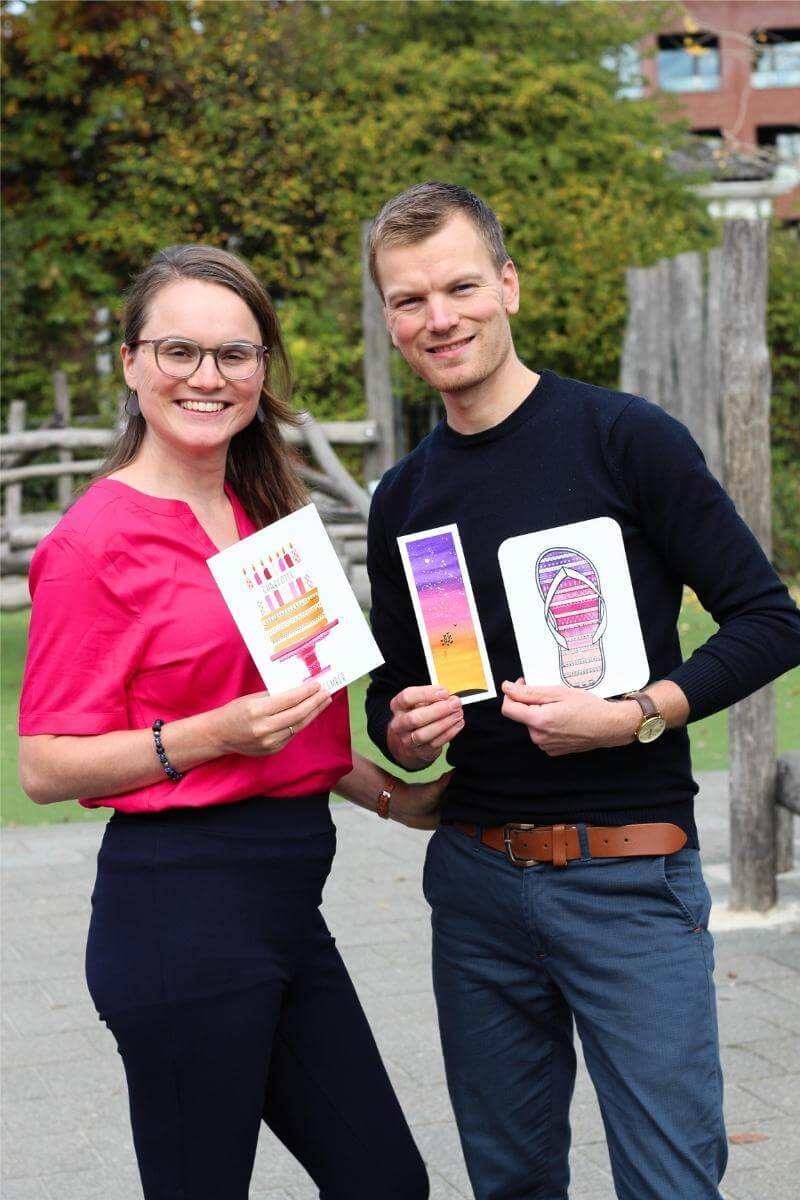 Twee docenten van Brush Academie die creatieve lessen geven