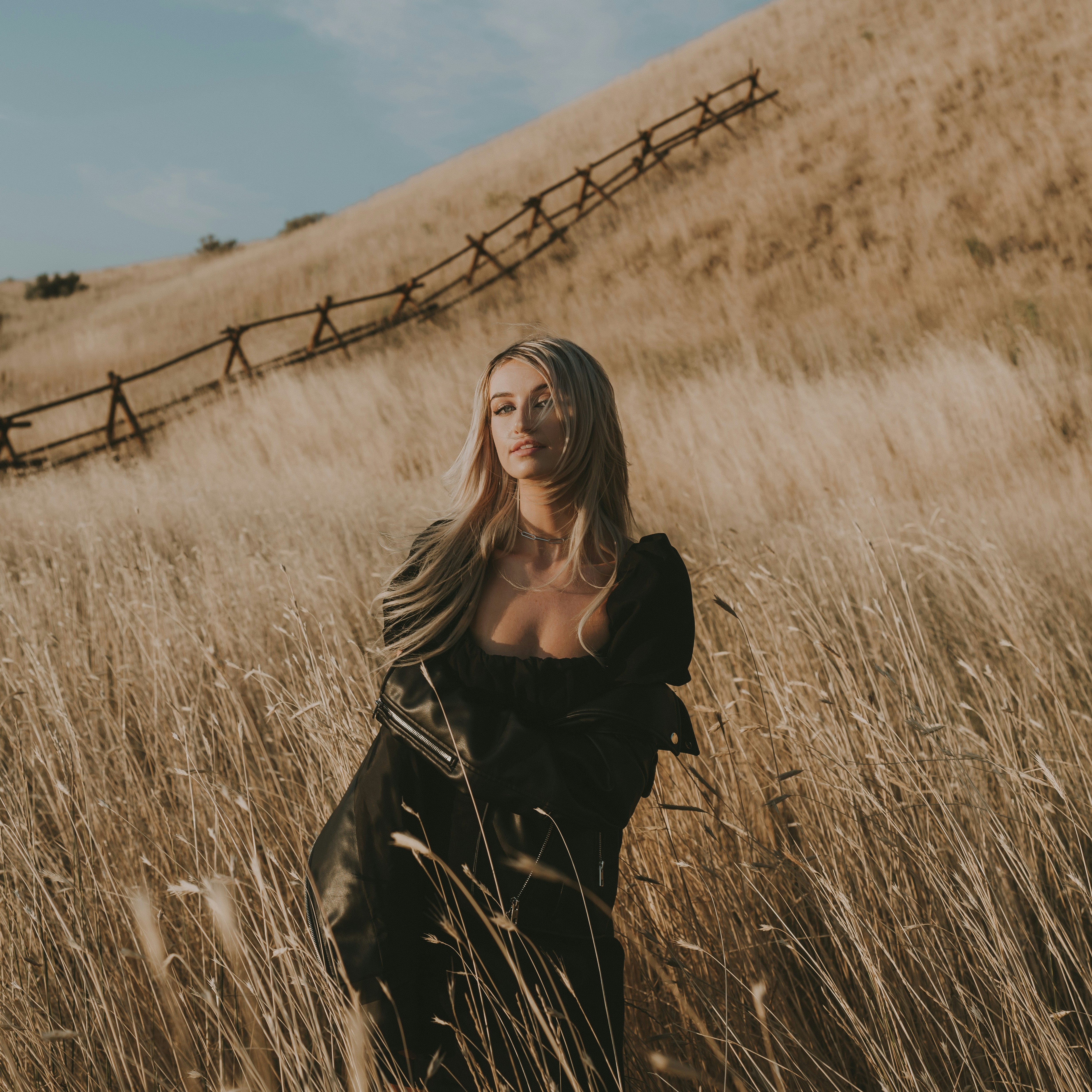 More on instagram! @elise_outside,  https://www.instagram.com/elise_outside/