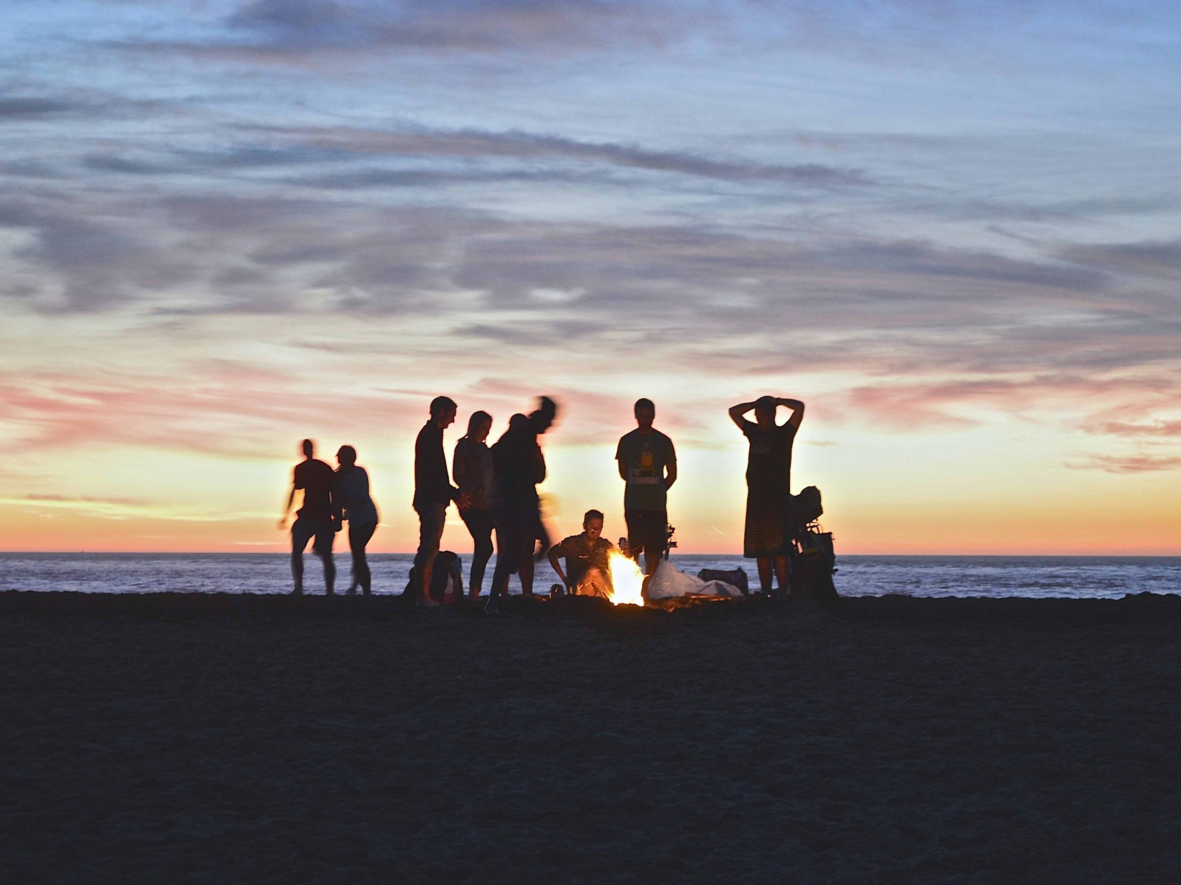 groep mensen op het strand