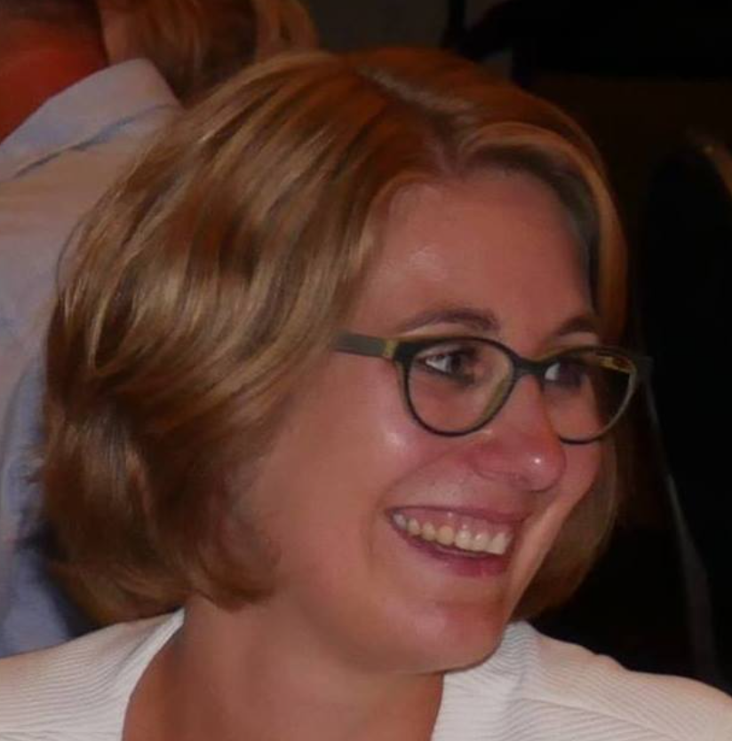 Tevreden cursist de UIT-knop van Hoofdregisseur
