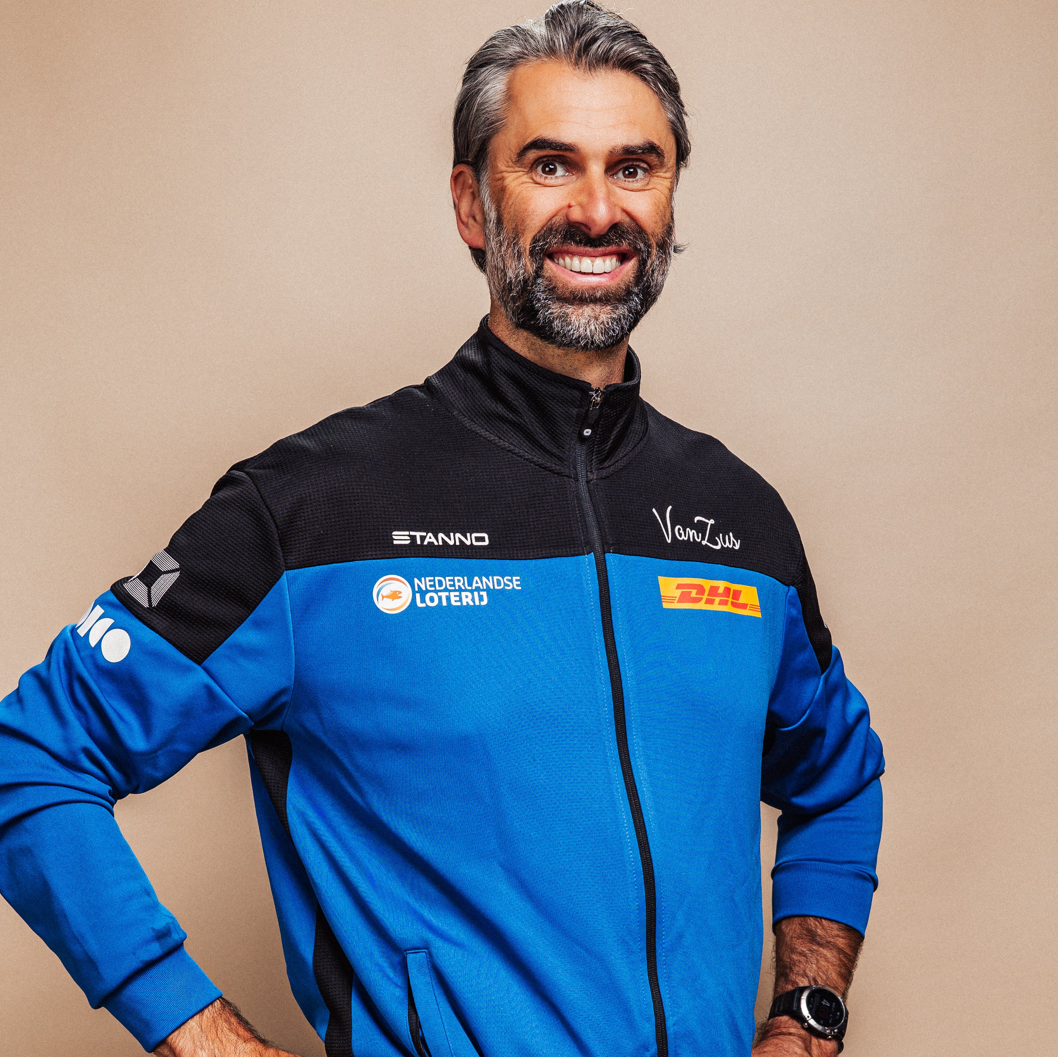 Stijn Haverkamp, Kniepijnvrij