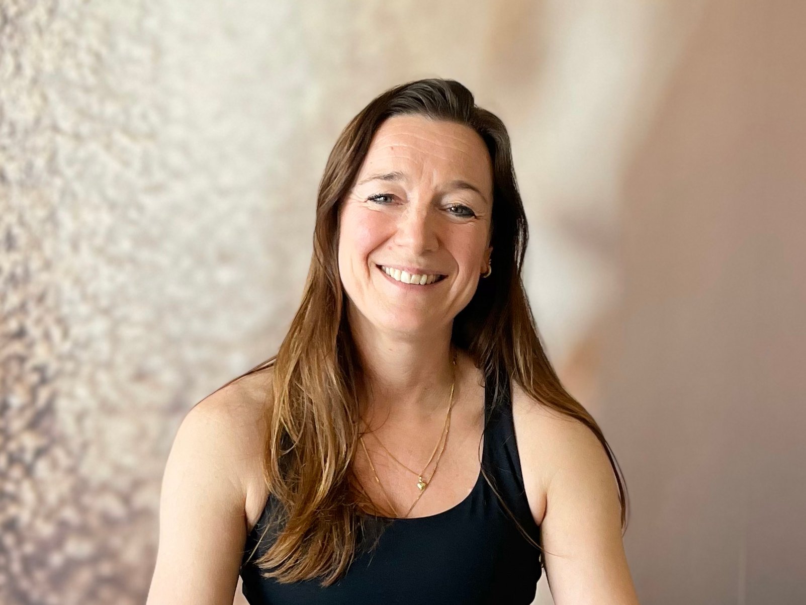 Sandra  Merks Yang Yogadocentenopleider SanaYou YOGAcademy